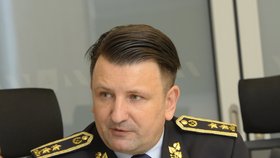 Policejní exprezident Tomáš Tuhý je velvyslancem na Slovensku. Bude se stěhovat?