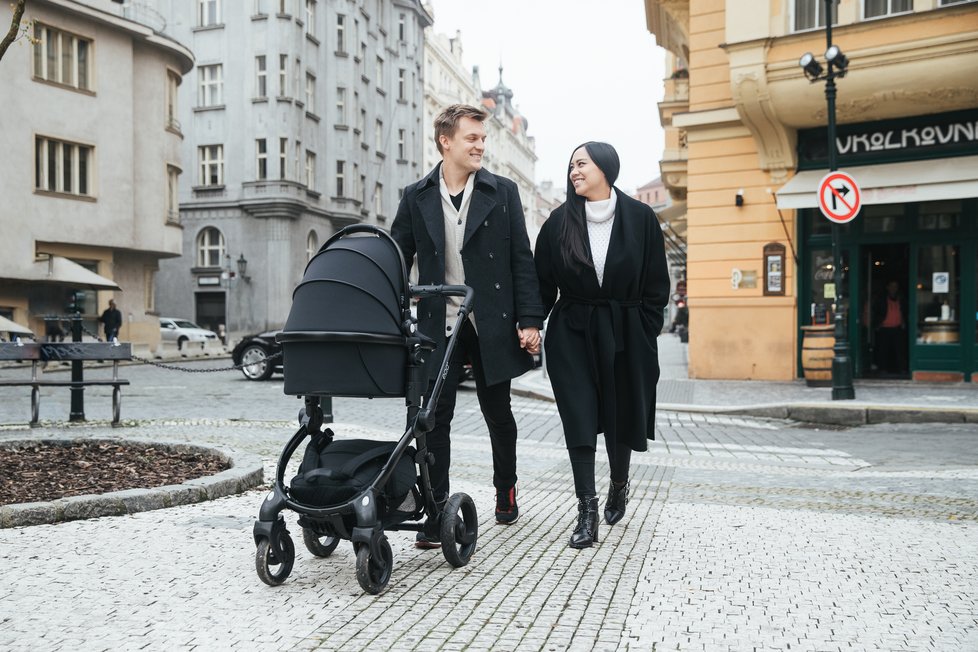 Tomáš Verner s manželkou Tammy ukázali syna. Tomáš mladší přišel na svět před měsícem a půl.