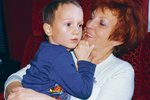 Tomášek se svou babičkou Vlastou, která o něj nyní pečuje