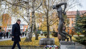 Okamura vyrazil na pietní akt k uctění obětí 17. listopadu 1939 do Ruzyně (17.11.2025)