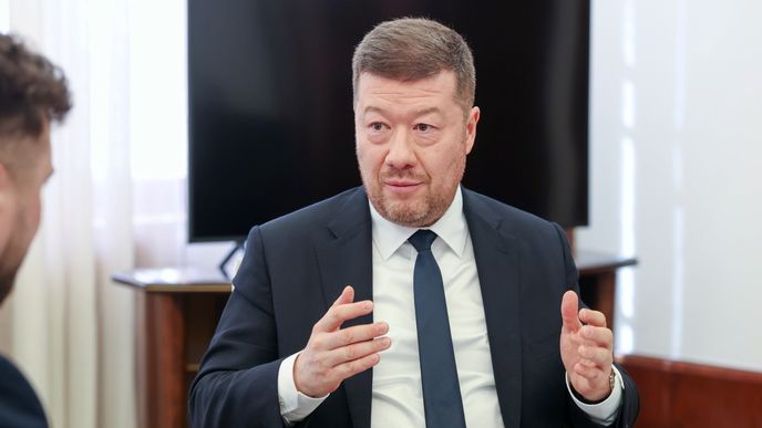 Předseda Poslanecké sněmovny Tomio Okamura (SPD) při rozhovoru s Bleskem (23. 3. 2026) Předseda Poslanecké sněmovny Tomio Okamura (SPD) při rozhovoru s Bleskem (23. 3. 2026)