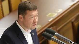 Okamura v České televizi: Dohnaly ho staré projevy a vlastní papalášství. Svým voličům řekl, co chtěli slyšet Okamura v České televizi: Dohnaly ho staré projevy a vlastní papalášství. Svým voličům řekl, co chtěli slyšet