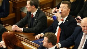 Ustavující schůze nové Sněmovny: Tomio a Hayato Okamurovi (3.11.2025)