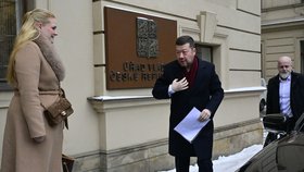 Tomio Okamura (SPD) při příchodu na jednání koaliční rady (12.1.2026)