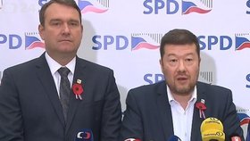 Tiskovka SPD: Radim Fiala a Tomio Okamura (8. 11. 2021)