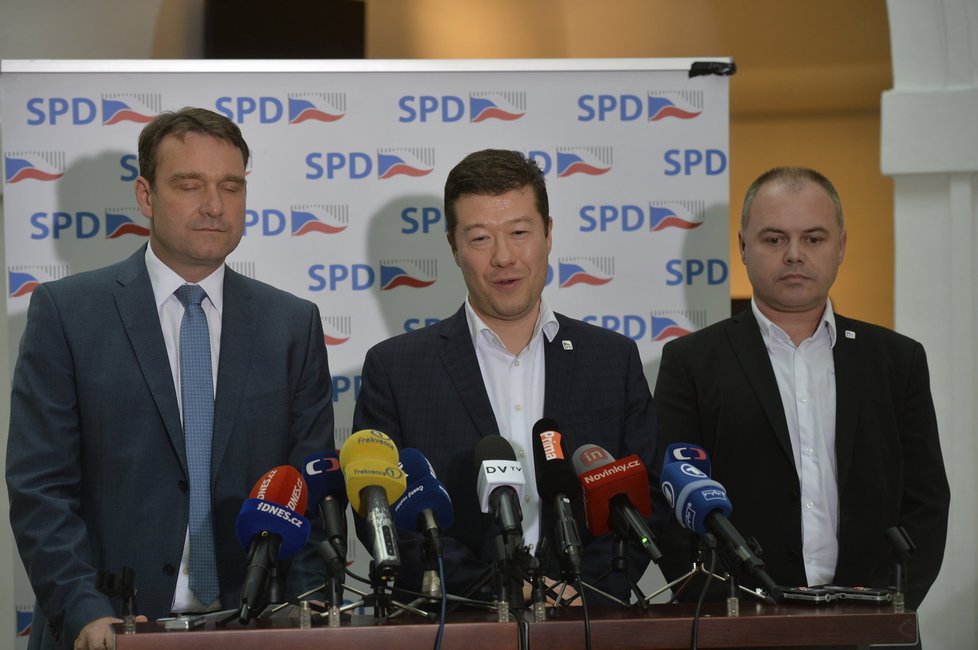 Tomio Okamura a Radim Fiala na tiskovce SPD