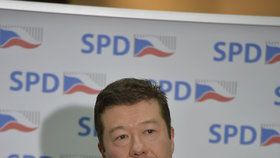 Tomio Okamura na tiskovce SPD po ustavení poslaneckého klubu strany
