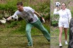 Tomio Okamura a Kateřina Radostová z Úsvitu v roli fotbalových brankářů