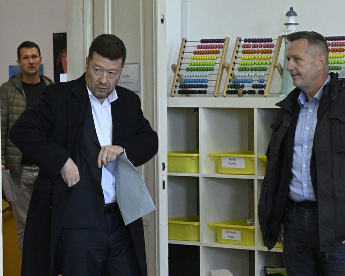 Předseda SPD Tomio Okamura odevzdal svůj hlas ve sněmovních volbách Předseda SPD Tomio Okamura odevzdal svůj hlas ve sněmovních volbách