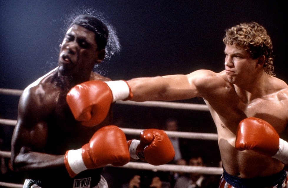 Tommy Morrison alias Tommy „Kulomet“ Gunn válel ve skutečném i filmovém ringu.