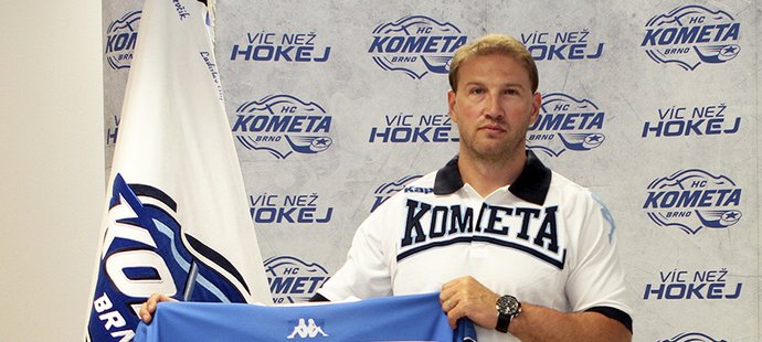 Nejproduktivnější hráč uplynulého ročníku hokejové extraligy Petr Ton bude v příští sezoně hráčem Komety Brno