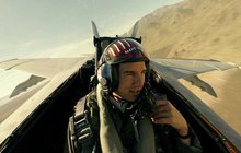 Tom Cruise a jeho Top Gun: Maverick. Už vylítal miliardu dolarů!