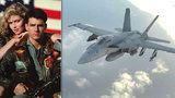 Tom Cruise zpátky ve stíhačce jako Maverick: Už roztočil Top Gun 2 