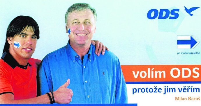 Billboard, na kterém Baroš objímá Topolánka v rámci předvolební kampaně, nikdy zveřejněn nebyl