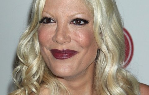 Tori Spelling slaví čtyřicítku! Ale vypadá na sedmdesát