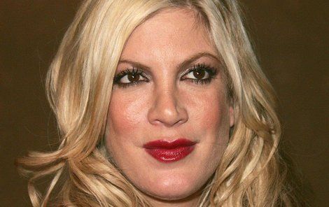 Tori Spelling nepatří mezi hollywoodské krásky.