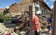 Tornádem poničená obec Hrušky v pátek 25. června 2021. Lidé s hrůzou sledují, co přírodní živel napáchal. Začínají odklízet trosky a počítat škody.