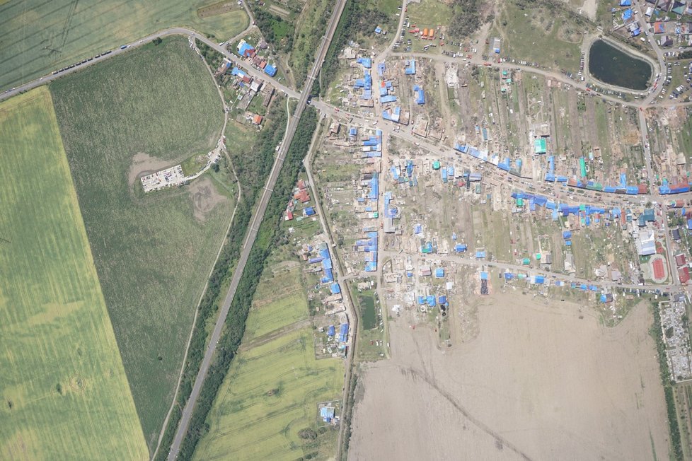 Tornádo na Hodonínsku: Letecké záběry na postižené obce