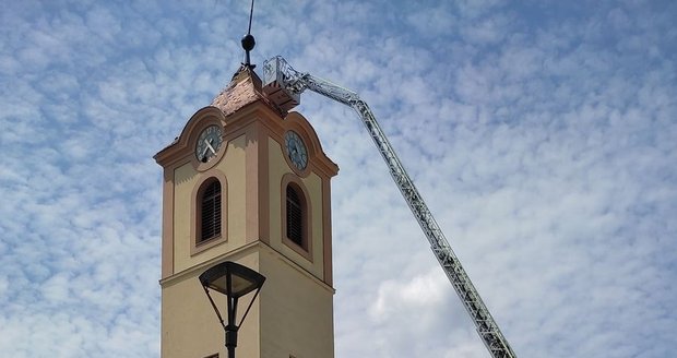 Oprava kostela v Moravské Nové Vsi 28. června 2021.