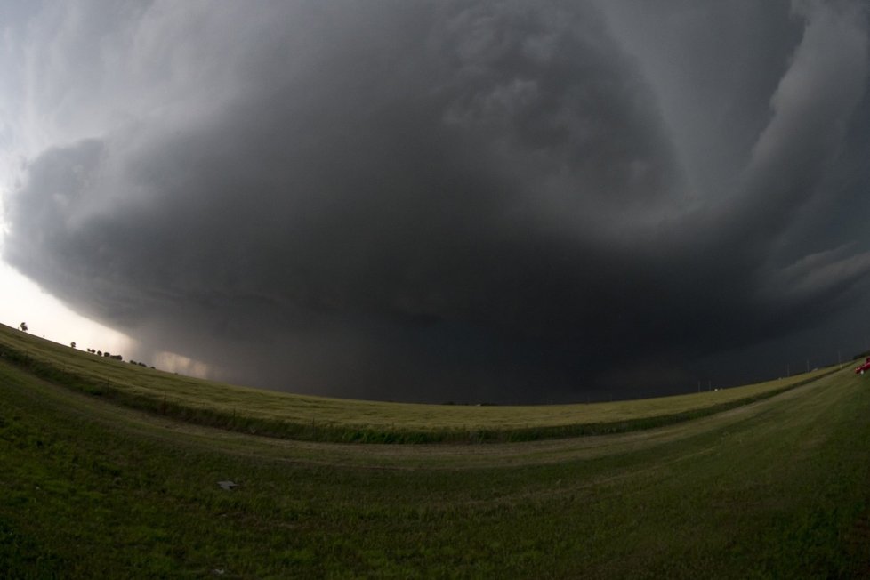 Americký stát Oklahoma po necelých dvou týdnech opět zasáhlo tornádo.