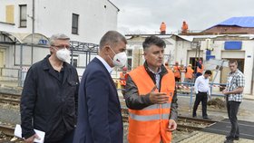 Babiš s Havlíčkem chtějí zatlačit na pojišťovny. U lidí postižených tornádem radí velkorysost