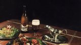 Retro kuchyně za „tvrdého socíku“: Typické jídlo Pražanů byl guláš. Bohatí si dopřávali čočku