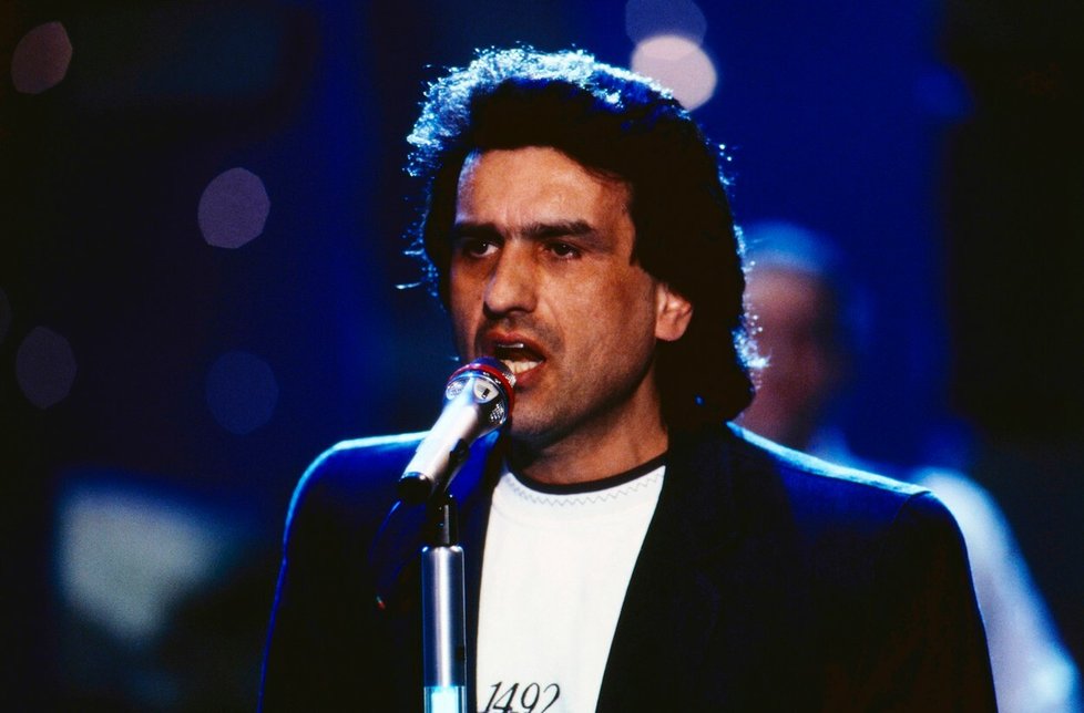 Italský zpěvák Toto Cutugno (†80)