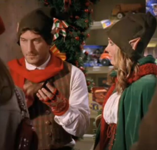 Francesco Totti si v reklamě zahrál vánočního skřítka. Francesco Totti si v reklamě zahrál vánočního skřítka.