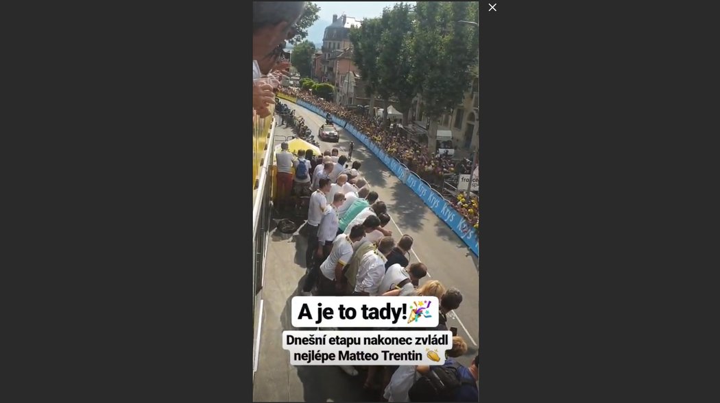 Ale to už jedničku tohoto dne dělí od vítězství etapy jen několik sekund. Etapové prvenství získává Matteo Trentin, úřadující evropský šampion