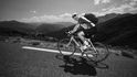 Tři dny bez jediné negativní emoce. Nejel jsem vyfotit Pogačara, ale nadšení diváků kolem trati, říká ke slvanému cyklistickému závodu Tour de France fotograf Tomáš Třeštík Tři dny bez jediné negativní emoce. Nejel jsem vyfotit Pogačara, ale nadšení diváků kolem trati, říká ke slvanému cyklistickému závodu Tour de France fotograf Tomáš Třeštík