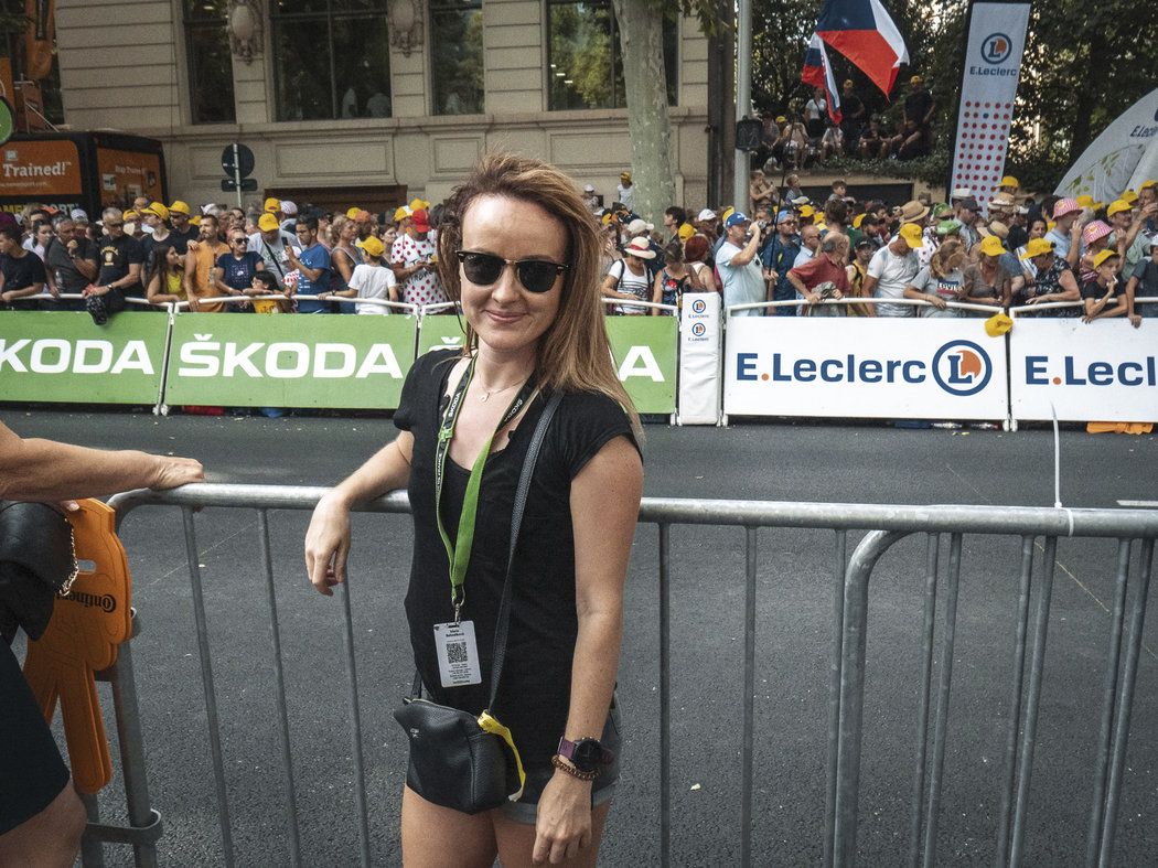 Redaktorka Marie Sehnálková měla možnost nahlédnout do zákulisí Tour de France.