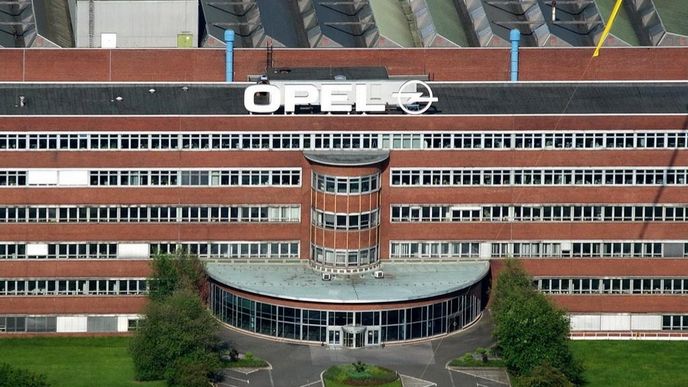 Továrna Opelu v Bochumi se zavře už na začátku roku 2015