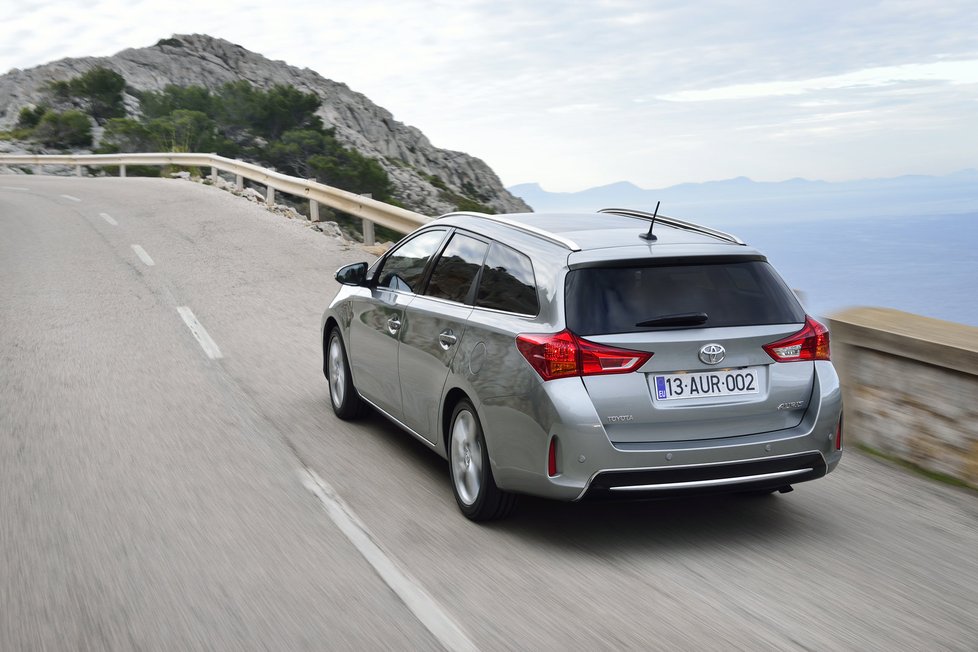 Toyota Auris Touring Sports