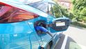 Dobíjení elektromobilu - Toyota Prius Plug-in