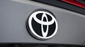 Nejhodnotnější automobilovou značkou světa je Toyota. Muskova Tesla se rekordně propadla Nejhodnotnější automobilovou značkou světa je Toyota. Muskova Tesla se rekordně propadla