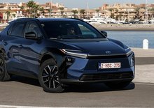Konečně úspěšný japonský elektromobil. Nová Toyota bZ4X jde na dračku