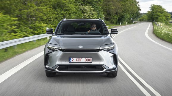 Toyota rozjíždí roadshow se svými nejnovějšími modely a technologiemi