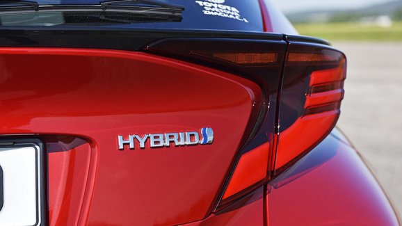 Prodej hybridů do červenece stoupl o 37 procent