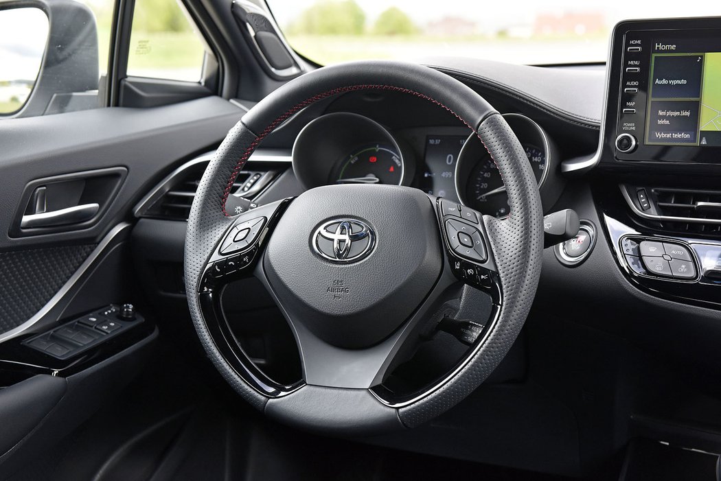 Toyota C-HR GR Sport 2.0 Hybrid