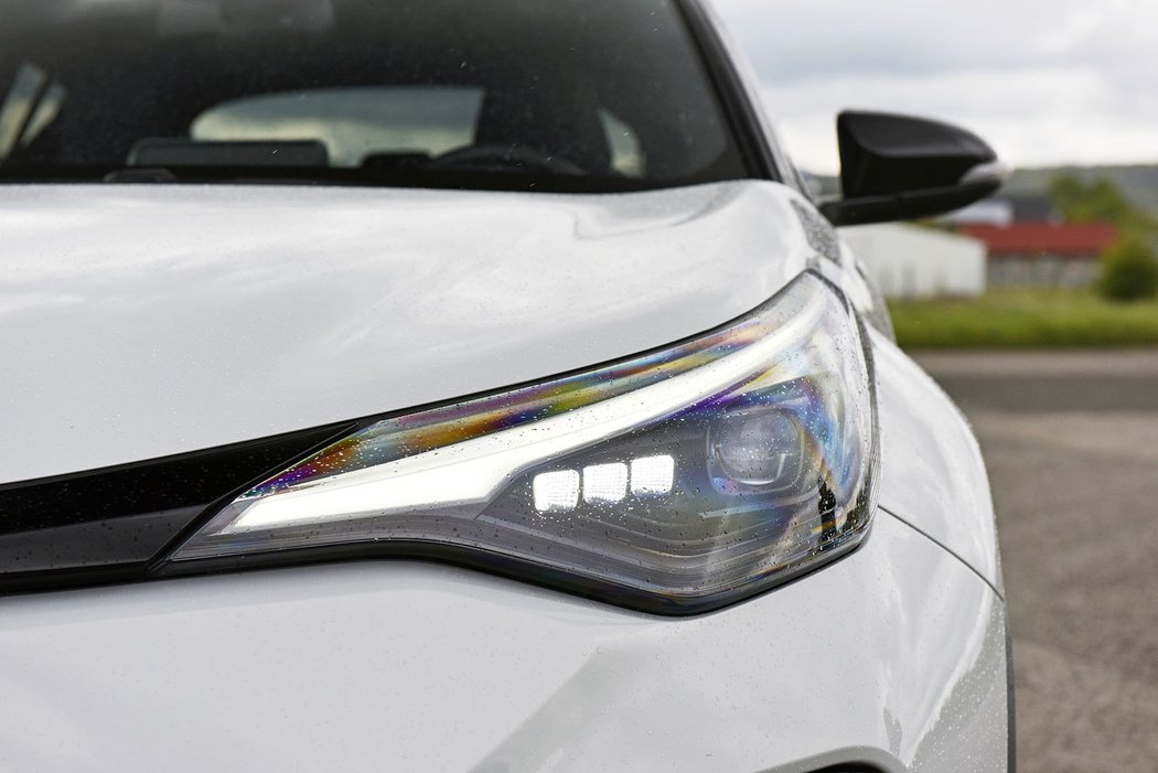 Toyota C-HR GR Sport 2.0 Hybrid