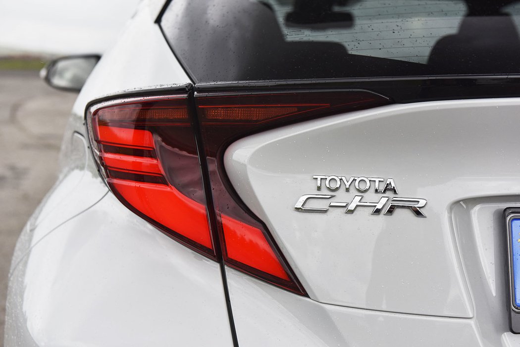 Toyota C-HR GR Sport 2.0 Hybrid