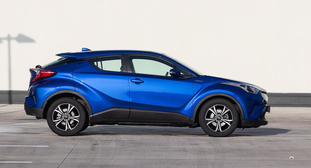 Toyota C-HR 1.8 Hybrid