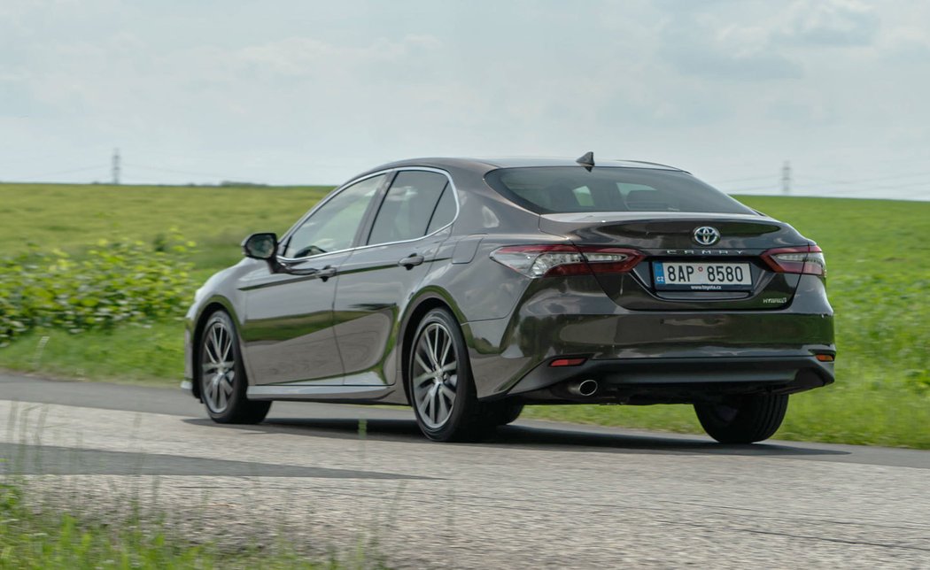 Toyota Camry 2.5 Hybrid