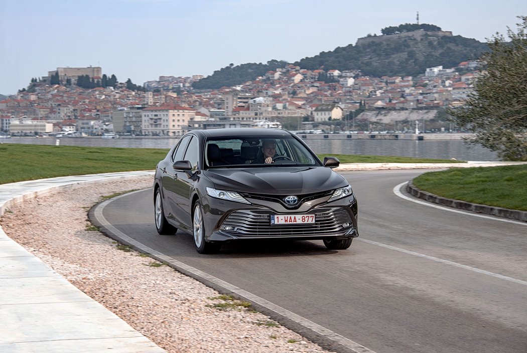 Toyota Camry Hybrid