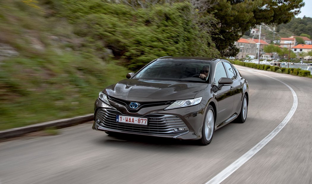 Toyota Camry Hybrid