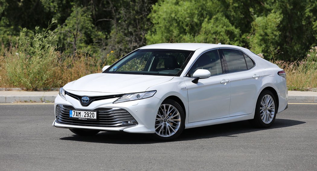 Toyota Camry 2.5 Hybrid