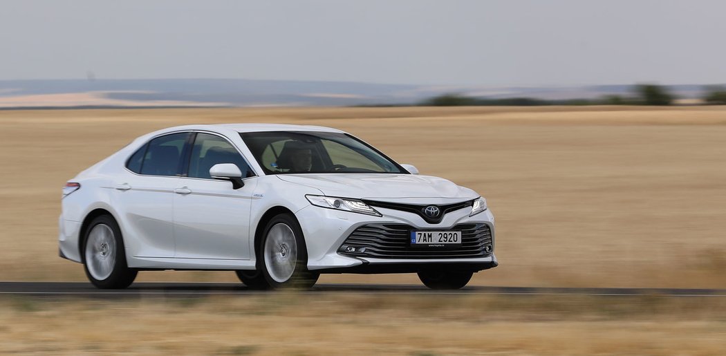 Toyota Camry 2.5 Hybrid