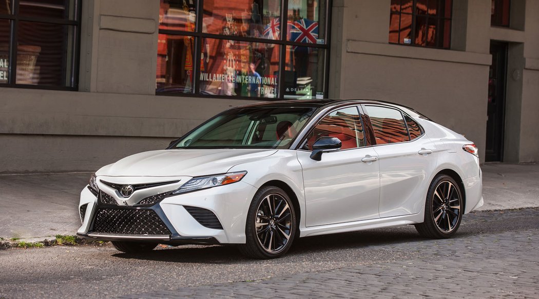 Toyota Camry XSE (2017–2020)