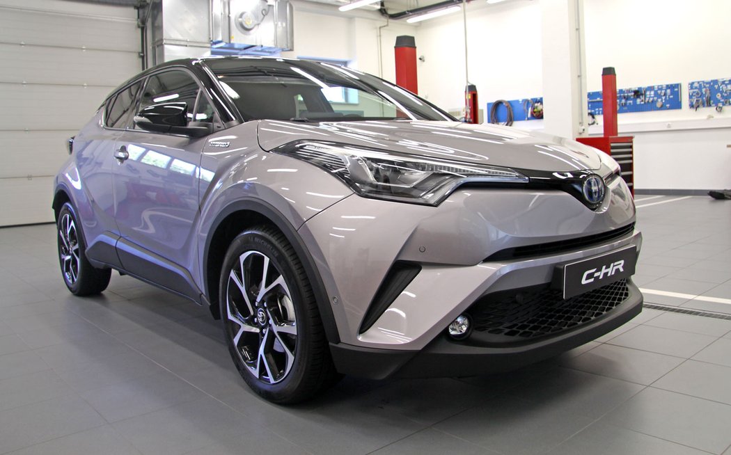 toyota ceniky ceskytrh hybrid novemodely crossover