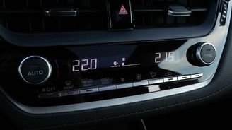 Toyota Corolla Cross 2.0 HSD Toyota Corolla Cross 2.0 HSD